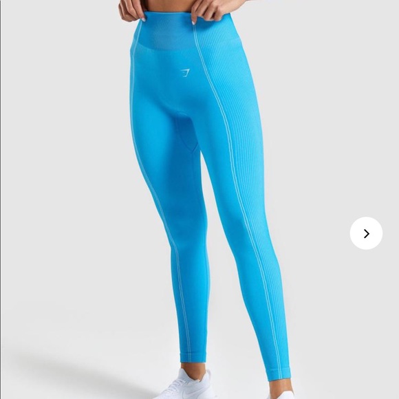 Gymshark set - Picture 3 of 7